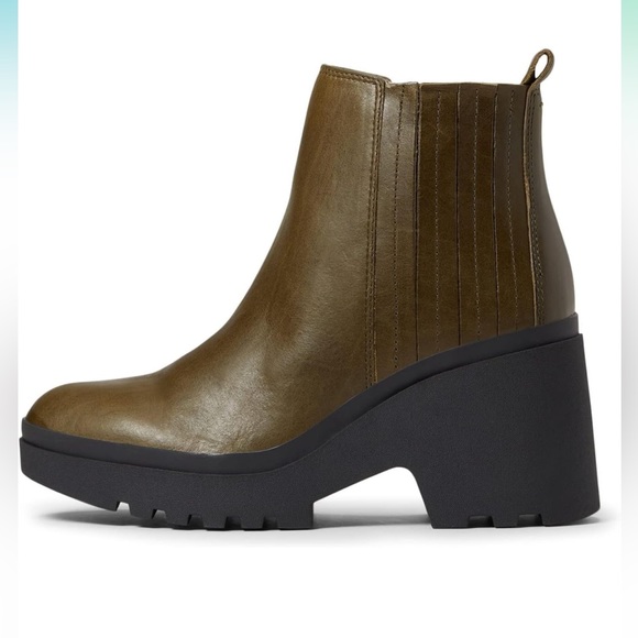 NWT! Eileen Fisher Kat Chelsea Boot in Olive Leather size 6.5 - Picture 2 of 9